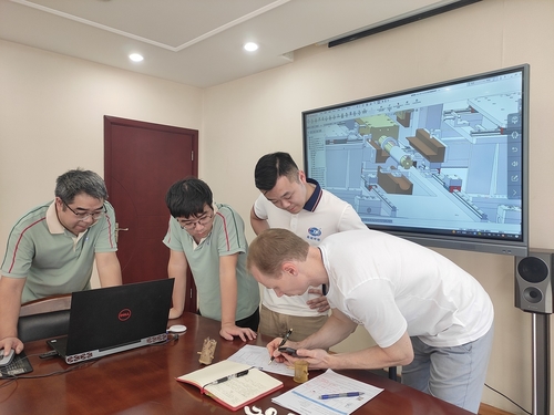 Последние блоги о компании Российский клиент посетил фабрику Xinwei